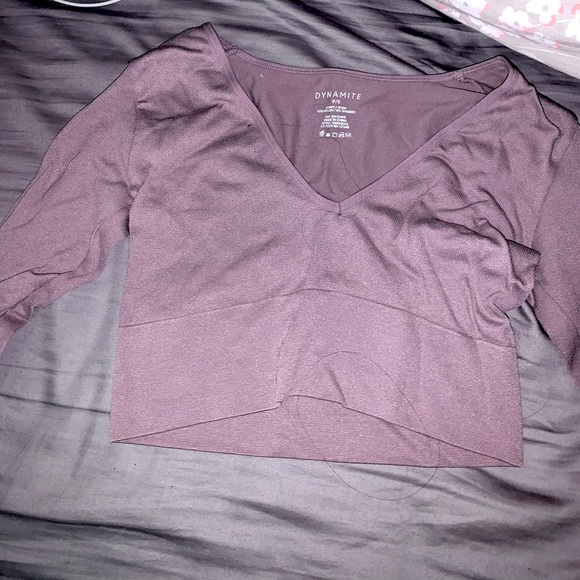 Dynamite Logan crop top in light purple - Picture 2 of 2